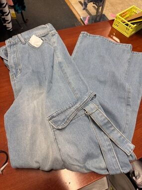 Kreamy Light Wash Blue Denim Carpenter Jeans XL // 041139